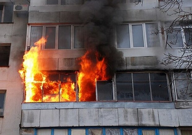 Через пожежу на Кульпарківській у Львові евакуювали майже сотню людей. 