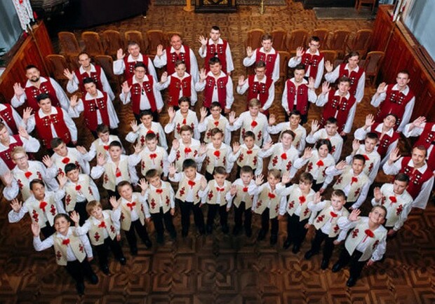 Хлопчиків запрошують на навчання до хорової школи "Дударик" у Львові. 