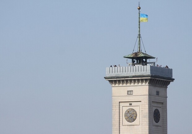 3 квітня — 33-тя річниця підняття прапора над Ратушею у Львові. Програма заходів. 