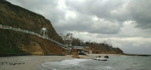 Квітневе тепло та невеликі дощі: яка погода буде в Одесі наступного тижня