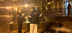 В Одесі через падіння з балкону багатоповерхівки загинули жінка та дворічна дівчинка