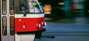 П'яний одесит випав із трамвая на проїжджу частину