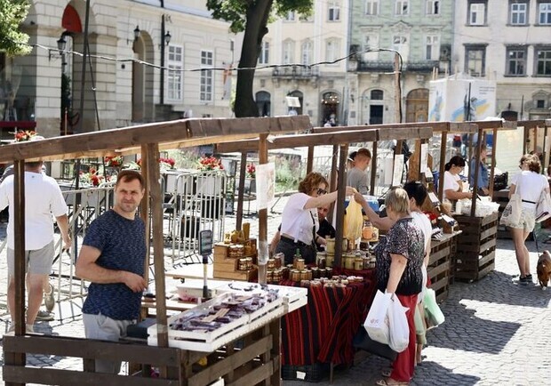 На площі Ринок у Львові запрацює фермерський ярмарок. 