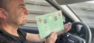 У КМДА розповіли, як Віктор Павлік міг отримати спецперепустку