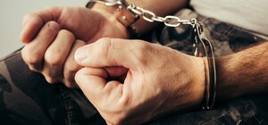 Під Харковом рецедивіст вкрав мопед у водія, якому на дорозі стало погано