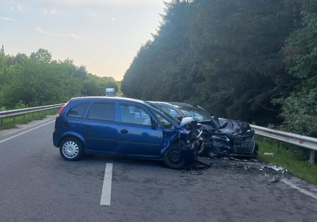 В ДТП біля Львова травмувалися четверо людей 