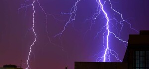 На Одещині блискавка потрапила до будинку