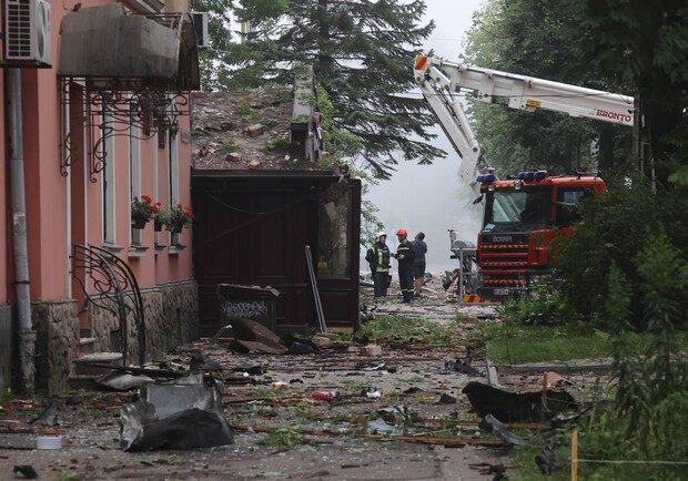 Російські ракети 6 липня спричинили руйнування в двох районах Львівської області  