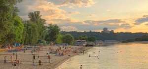 Вода на київських пляжах не відповідає нормам: де краще не купатися