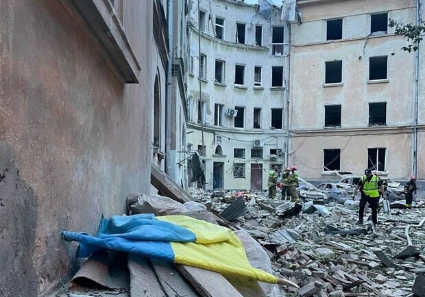 Мешканцям зруйнованих ракетою будинків у Львові виплачуватимуть щомісячну допомогу. 