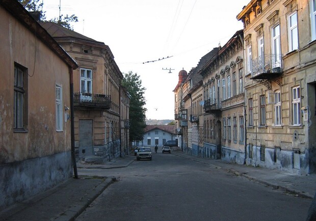 У Шевченківському районі Львова на чотири дні перекрили вулицю. 
