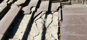 У Дніпрі ремонтують сходи в парку Шевченка