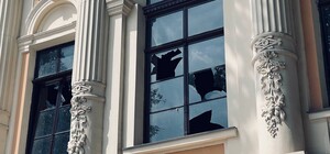 Отримай відповідь: куди звертатися в Одесі, якщо вилетіли вікна після обстрілу