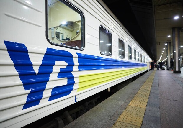 Через значний попит Укрзалізниця запускає додаткові потяги з Києва до Львова. 