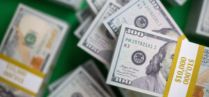 Курс валют в Україні 13 серпня 2023 року: скільки коштує долар і євро