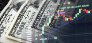 Курс валют в Україні 14 серпня 2023 року: скільки коштує долар і євро