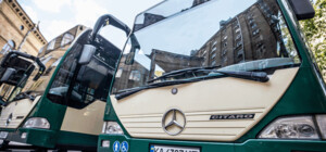 До Києва прибули подаровані місту нові автобуси та вагони метро - фото 