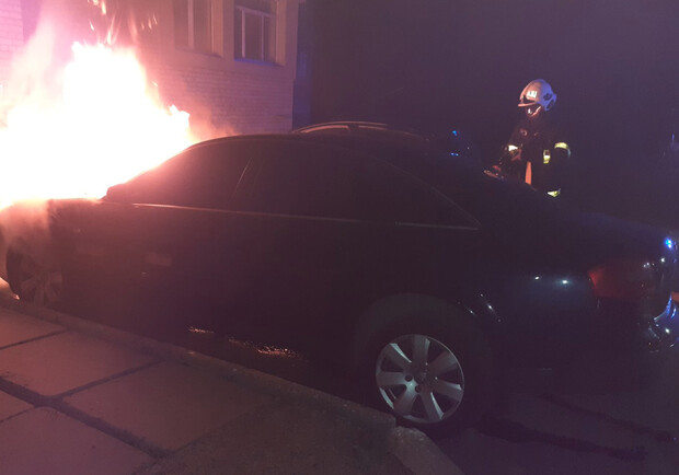 У Червонограді згорів автомобіль 