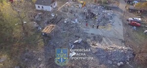 У селі Гроза, що постраждав від ракетного удару, шукають коригувальника: що показали обшуки