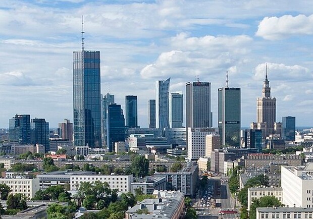 Укрзалізниця розповіла про зручні пересадки у Львові на потяг у Варшаву 