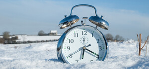 Перехід на зимовий час 2023: коли потрібно переводити стрілки годинника