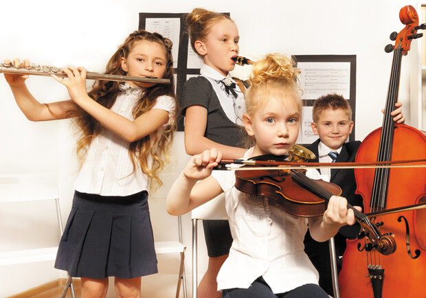Safe & sound: маленьких львів'ян, які вміють грати на музичних інструментах, запрошують до музичного оркестру. 
