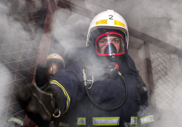 У Львові на пожежі врятували трьох людей 
