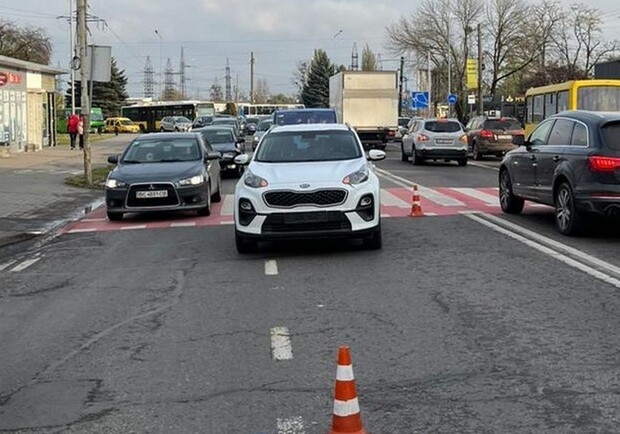 У Львові водійка збила жінку на переході 
