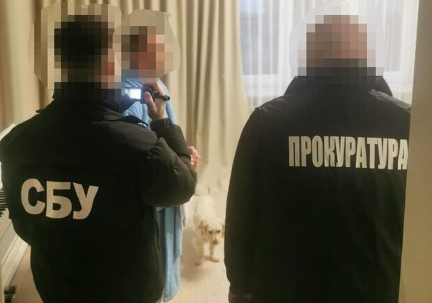 У Львові митник організував схему незаконного перетину кордону для чоловіків призовного віку 