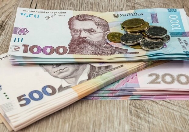 У Львові жінка віддала 17-річному шахраю з Кіровоградської області 140 тисяч гривень готівкою 