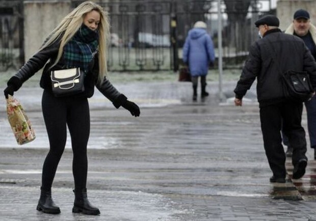 Синоптики прогнозують ожеледицю на 29 січня у Львові 