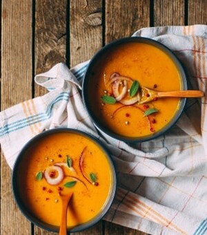 Піца з овочами, крем-супи та кокосове суфле: у яких закладах Одеси готують пісні страви