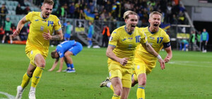 Україна перемогла Ісландію та вийшла на Євро-2024 з футболу: відео голів