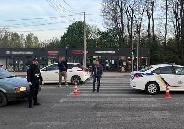У Львові 16-річний водій збив жінку. 