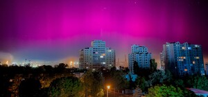 У небі над Одесою й Одеською областю спостерігали північне сяйво: дивися, як це гарно