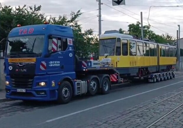 Львів отримав перший трамвай з Берліна 