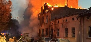 У Львові загинули люди через російський ракетний удар по центру, горять будинки біля вокзалу