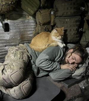 В Одесі відкрили виставку полеглого захисника України – поета й фотографа Максима Кривцова