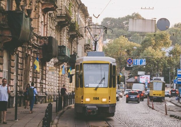 Вже половина подарованих Львову берлінських трамваїв курсує на лінії 