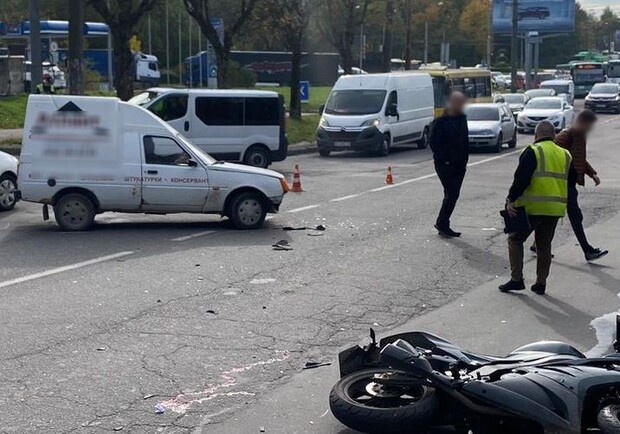 У Львові внаслідок зіткнення з автомобілем травмовано мотоцикліста   