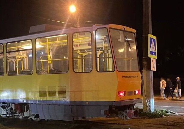 У Львові п’яний водій трамвая збив жінку з дитиною на пішоходному переході 