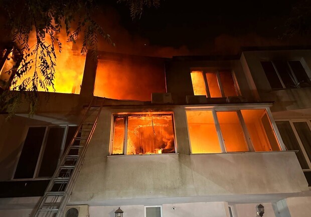 В Одесі демонтують житлові будинки, що зазнали пошкоджень через РФ