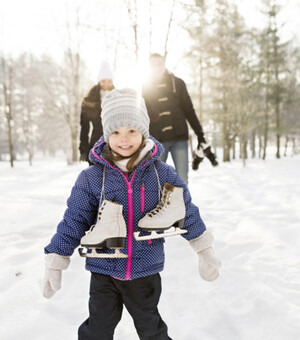 Де у Дніпрі можна покататися на ковзанах у 2024 році: графік роботи та ціни