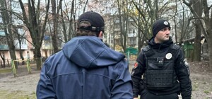 В Одесі біля житлового кварталу спецназ КОРД затримав чоловіка з бойовою гранатою