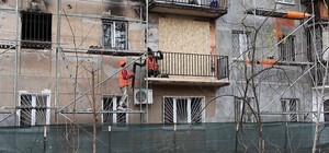 В Одесі відновлюють зруйнований унаслідок російських обстрілів будинок: який саме