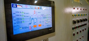 Понад тисячу будинків у Харкові залишаються без опалення після ракетного удару РФ