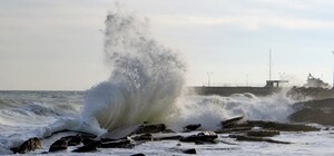Вітер до 17 м/с: в Одеській області на завтра оголосили штормове попередження