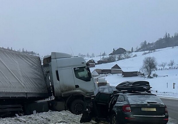 В ДТП у Львівській області травмувалася 41-річна водійка з Вінниці 