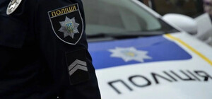 У Дніпрі на Лівобережному підлітки кидають вибухові пакети у кіоски: поліція розслідує інцидент