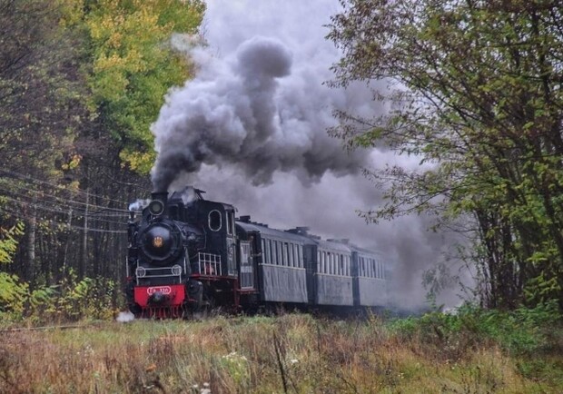 Як зі Львова поїхати у ретротур найдовшою в Європі Гайворонською вузькоколійкою. 